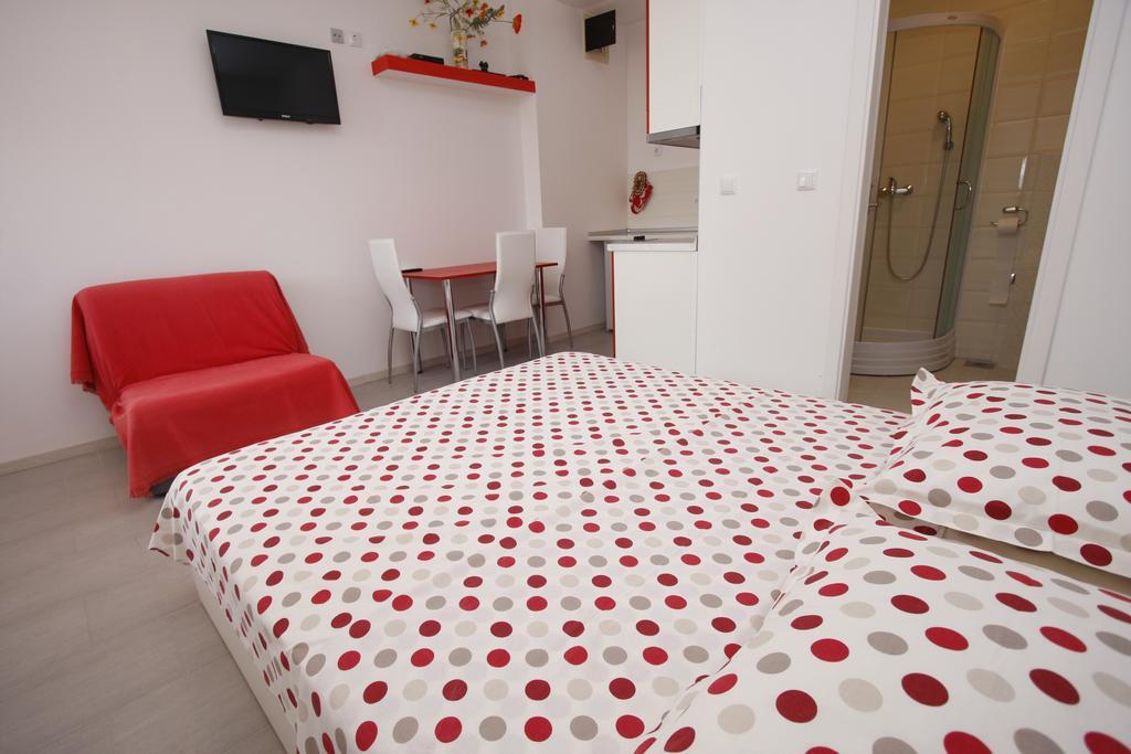 Apartments Lidus Makarska Szoba fotó