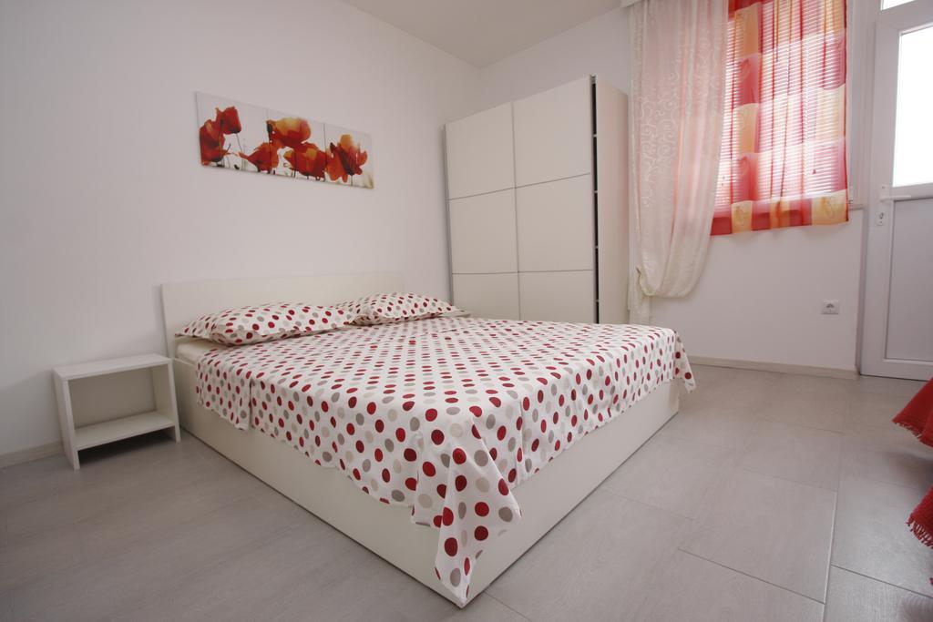 Apartments Lidus Makarska Szoba fotó