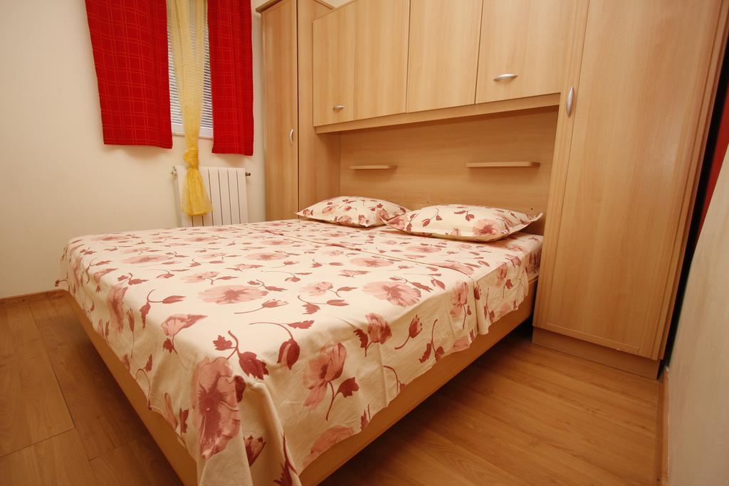 Apartments Lidus Makarska Szoba fotó