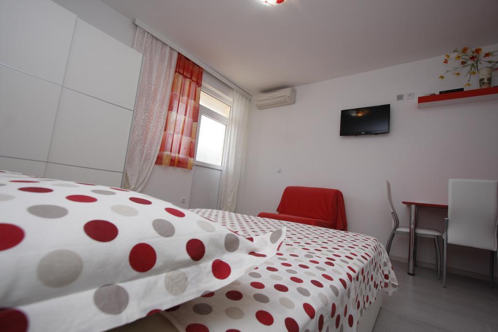 Apartments Lidus Makarska Szoba fotó