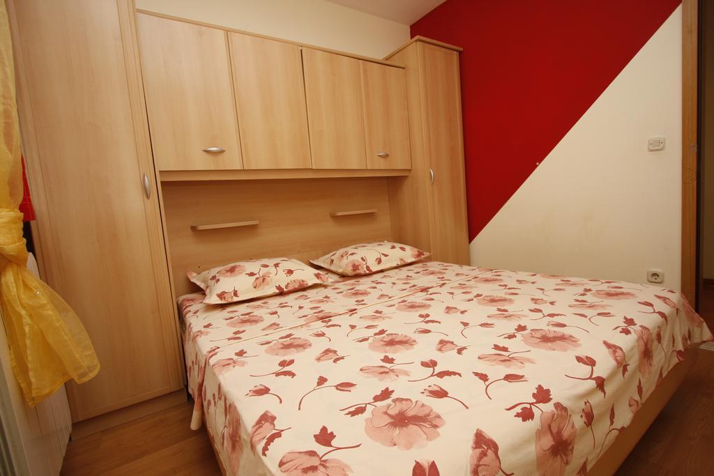Apartments Lidus Makarska Szoba fotó