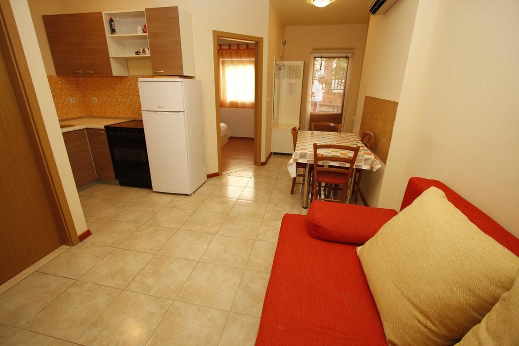 Apartments Lidus Makarska Szoba fotó